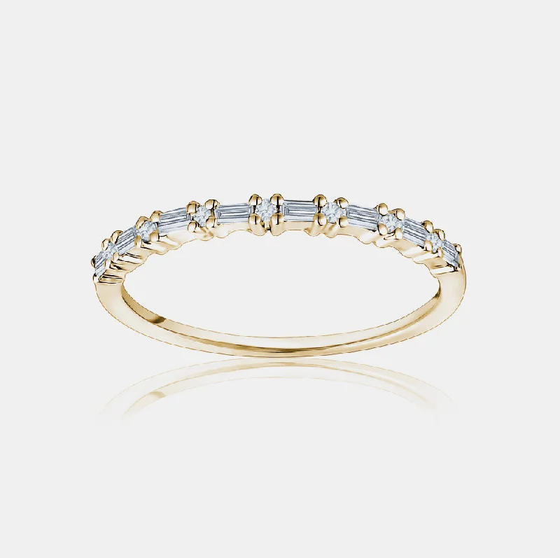 Baguette and Round Diamond Ring